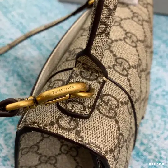 Hyperpeter HOURGLASS X BALENCIAGA GUCCI 0503